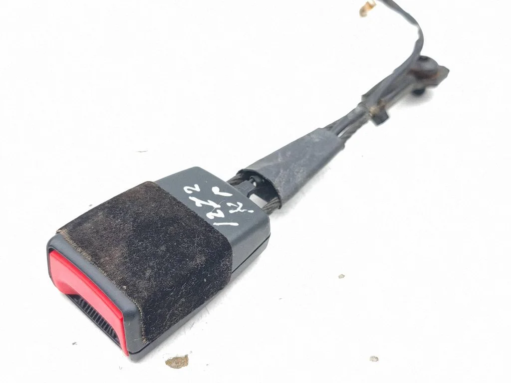 Zapięcie pasa przednie DS73F61208