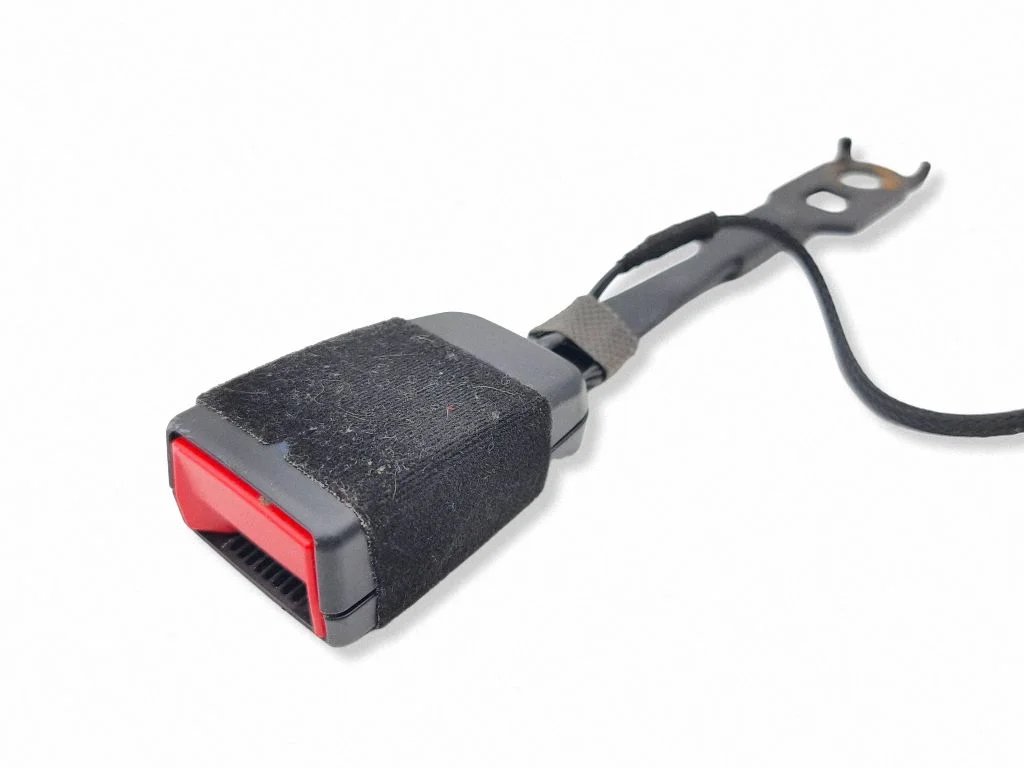 Eesmise turvavöö pannal – Peugeot 3008 III (2023-)