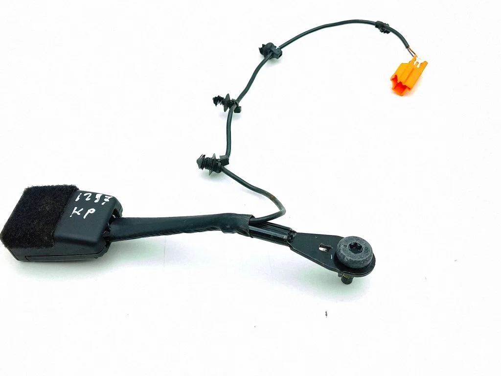 Front seatbelt buckle FK7261208AD