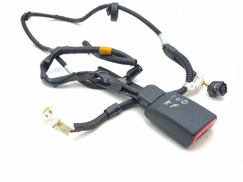 Eesmise turvavöö pannal – Lexus IS 220D-250-350 (2006-2013)