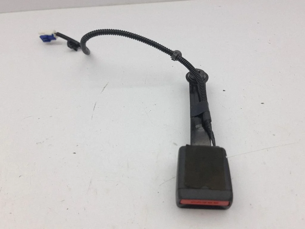 Front seatbelt buckle – Hyundai i20 (BC3 BI3) (2020-)