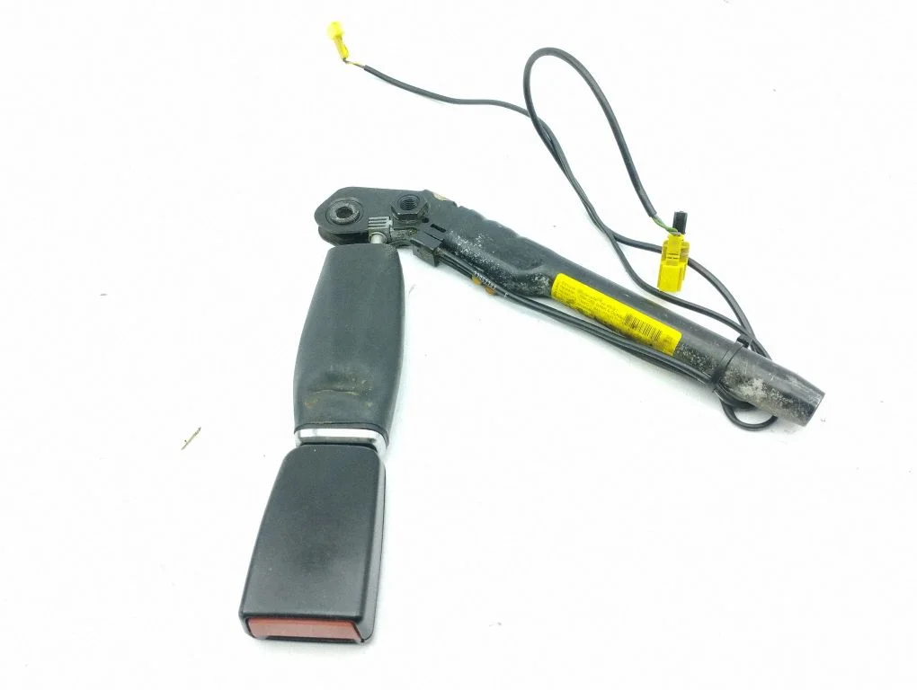 Front seatbelt buckle A2218601469
