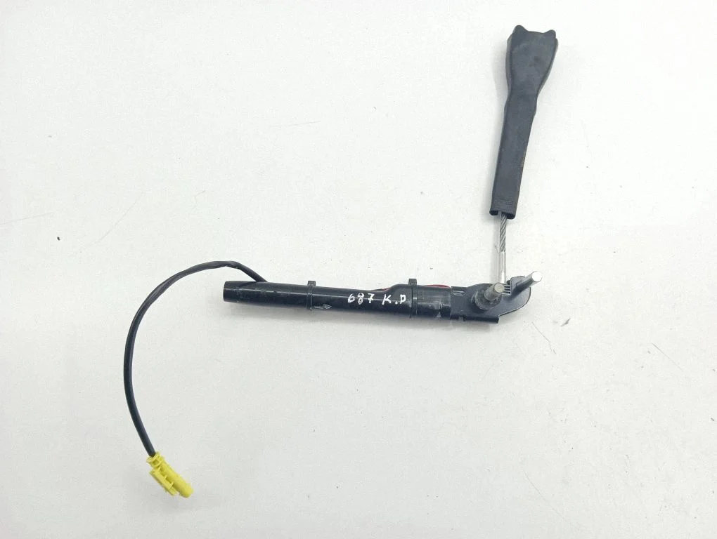Front seatbelt buckle 34091184
