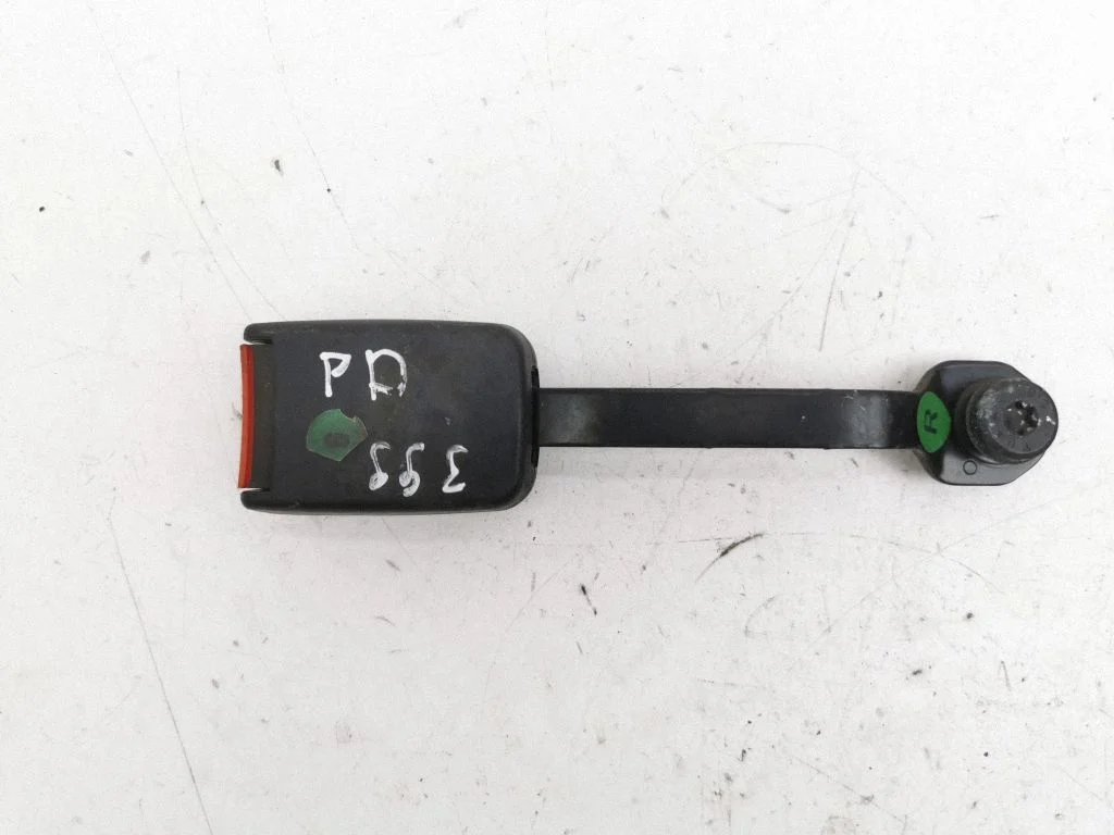 Front seatbelt buckle 91ABB61208AD