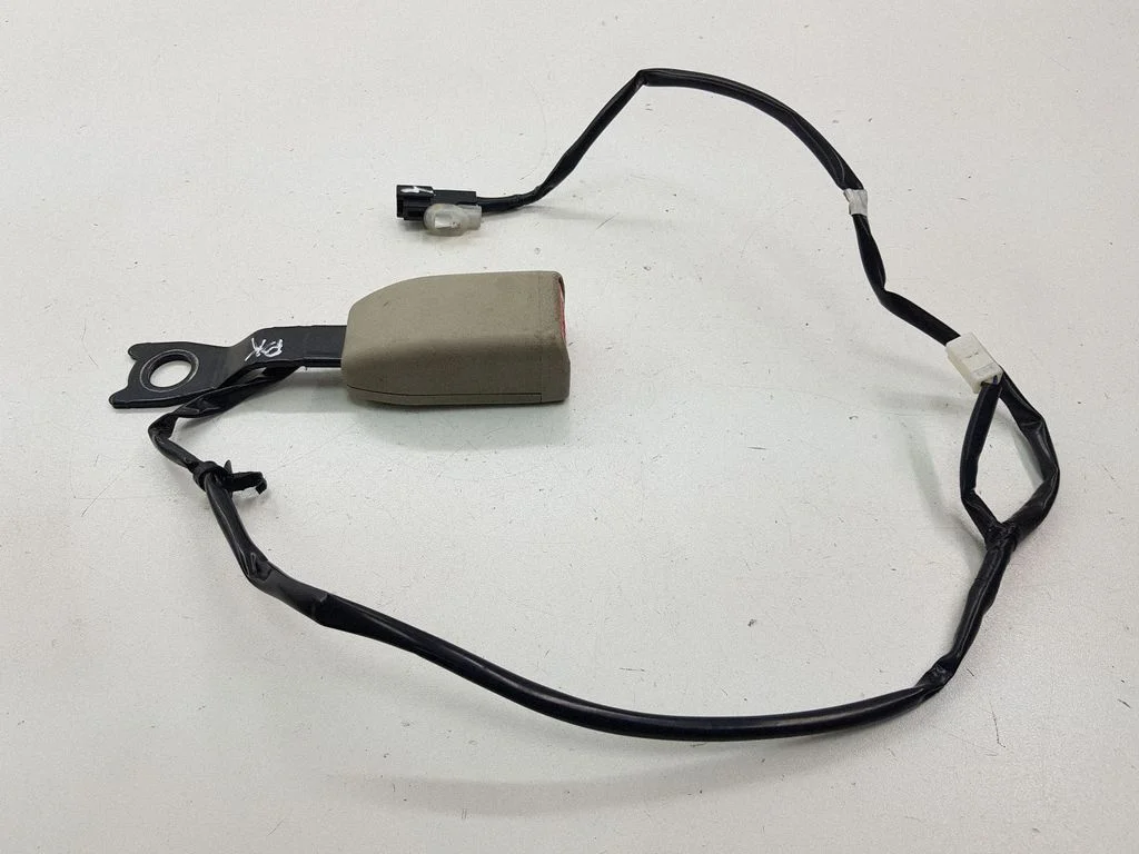 Front seatbelt buckle 6054291A