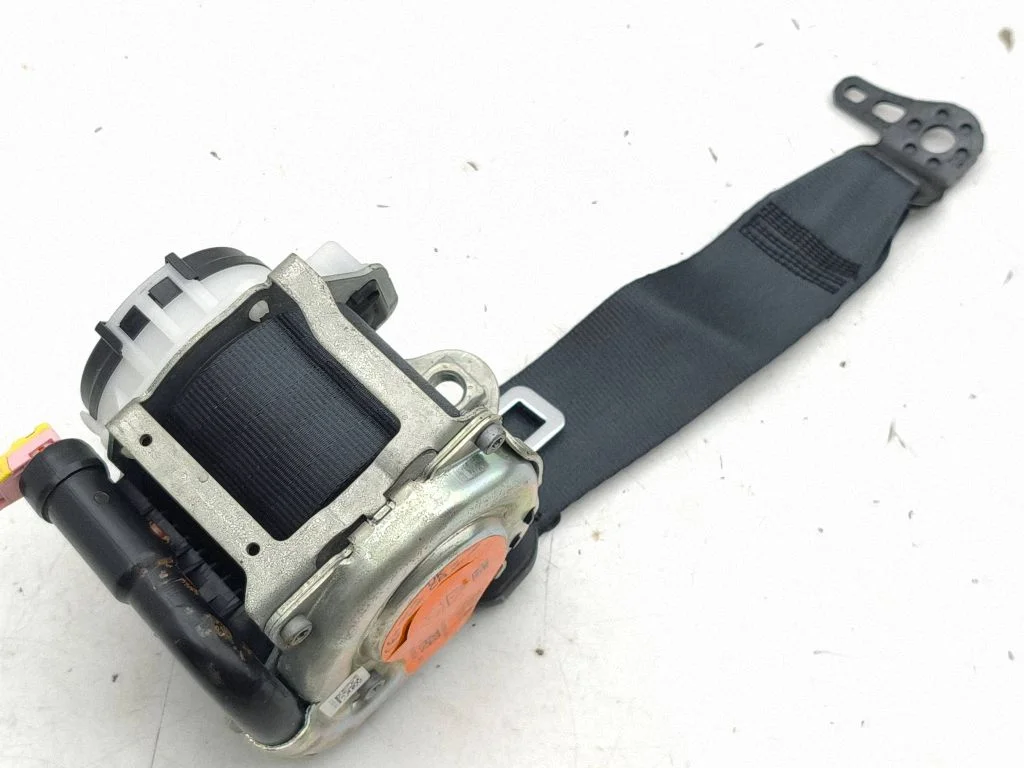 Rear seatbelt 5LG857805B