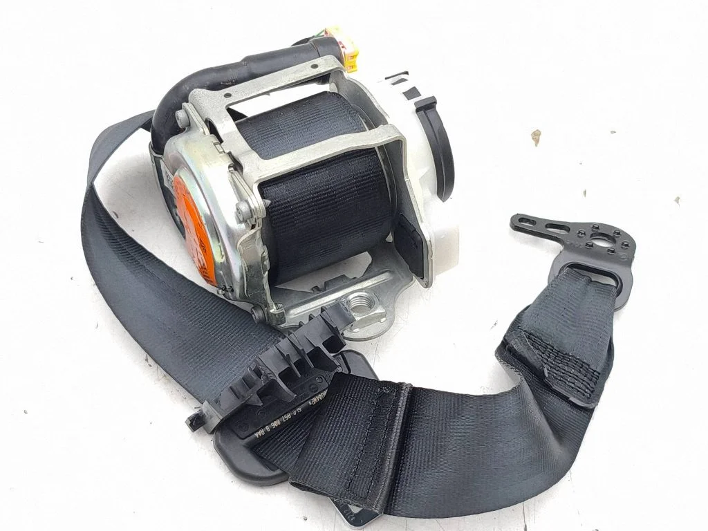 Rear seatbelt 5LG857806B