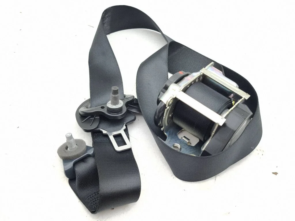 Rear seatbelt 654984900