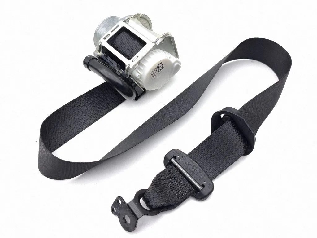 Tagumine turvavöö A16786012009C94