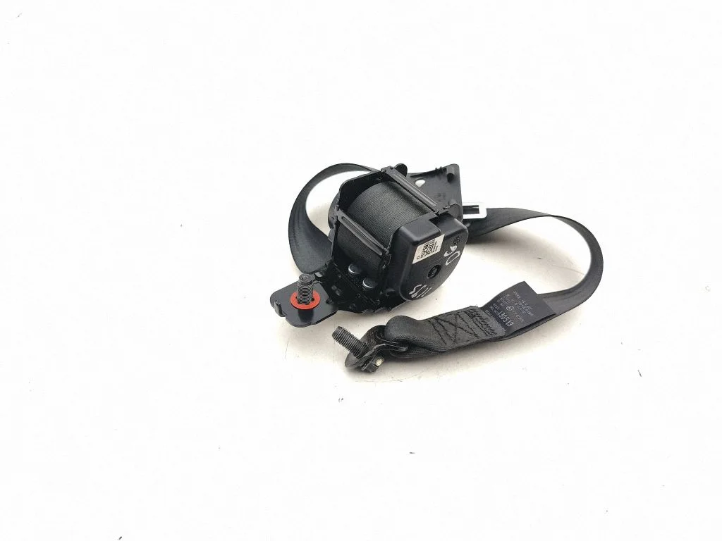 Rear seatbelt 898202T000VA