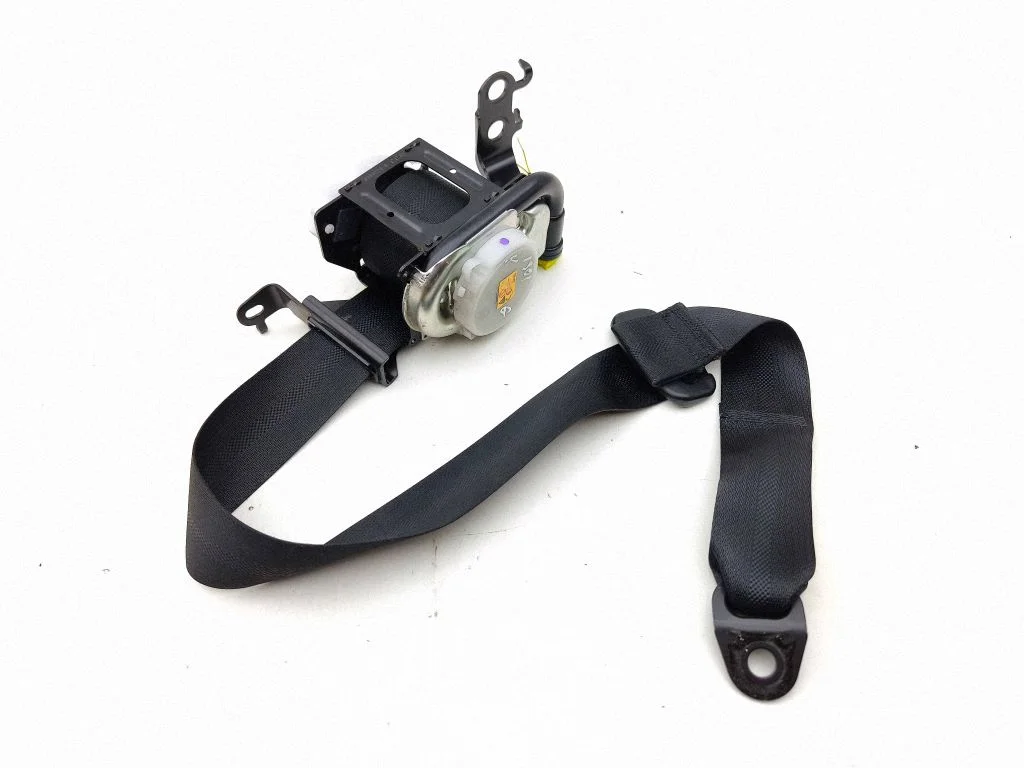 Rear seatbelt 6330069p