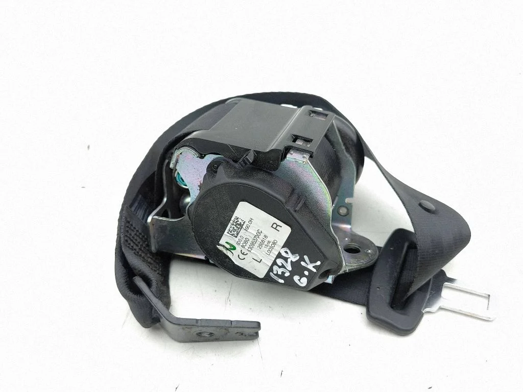 Rear seatbelt – Volvo S90, V90 (2016-)