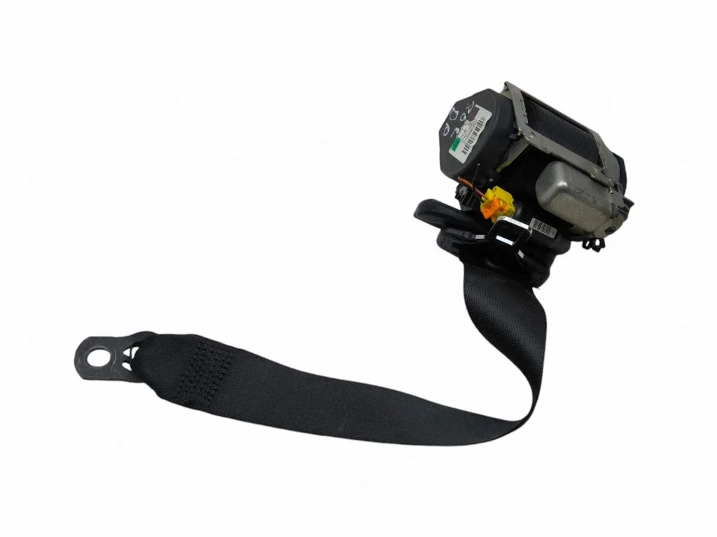 Rear seatbelt 1698605885