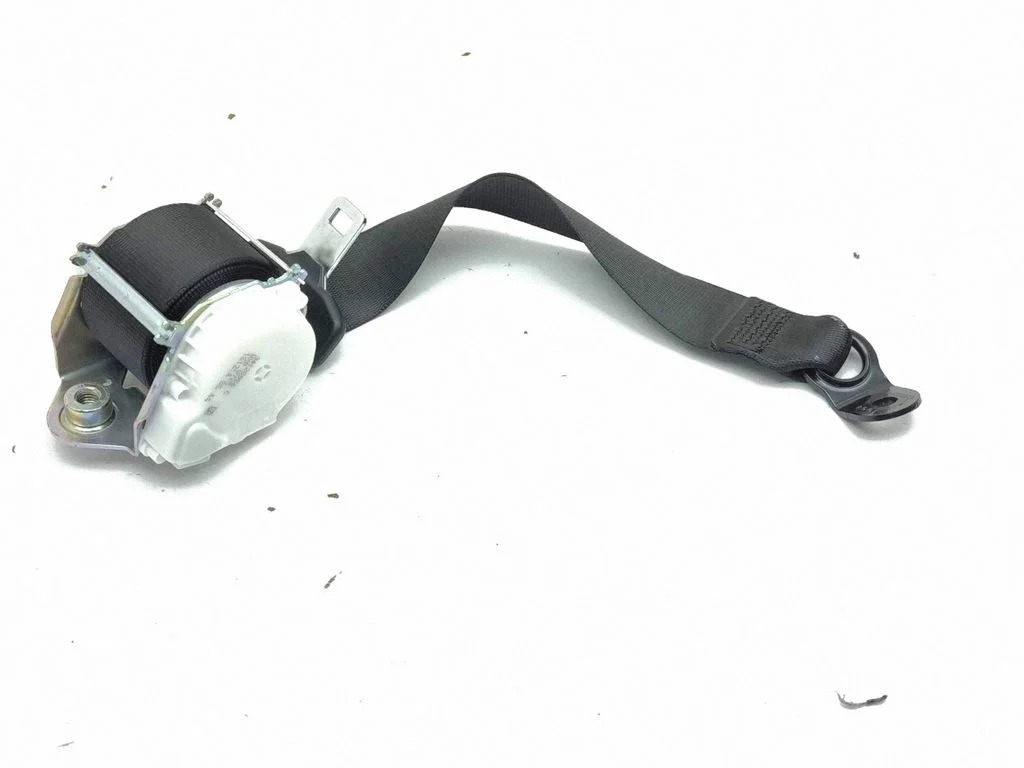 Aizmugurējā drošības josta – BMW i3 (2013-)
