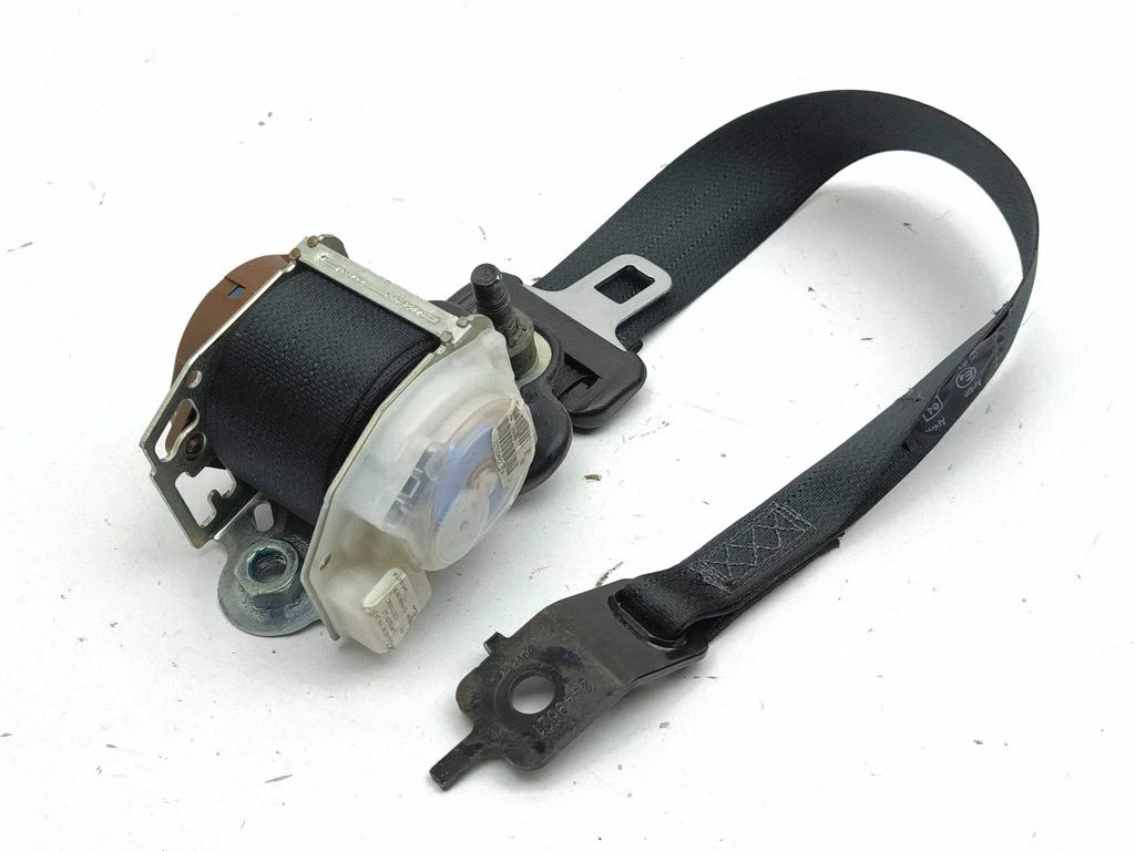 Rear seatbelt P1GE13DX9AC