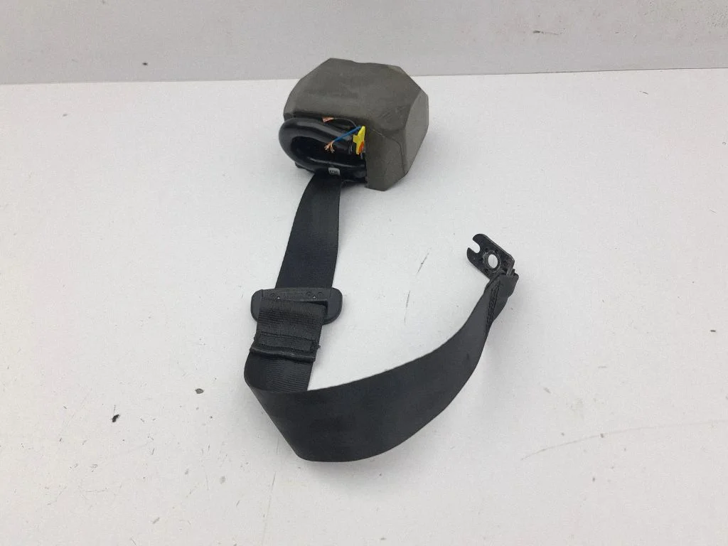 Rear seatbelt 3G0857737DE