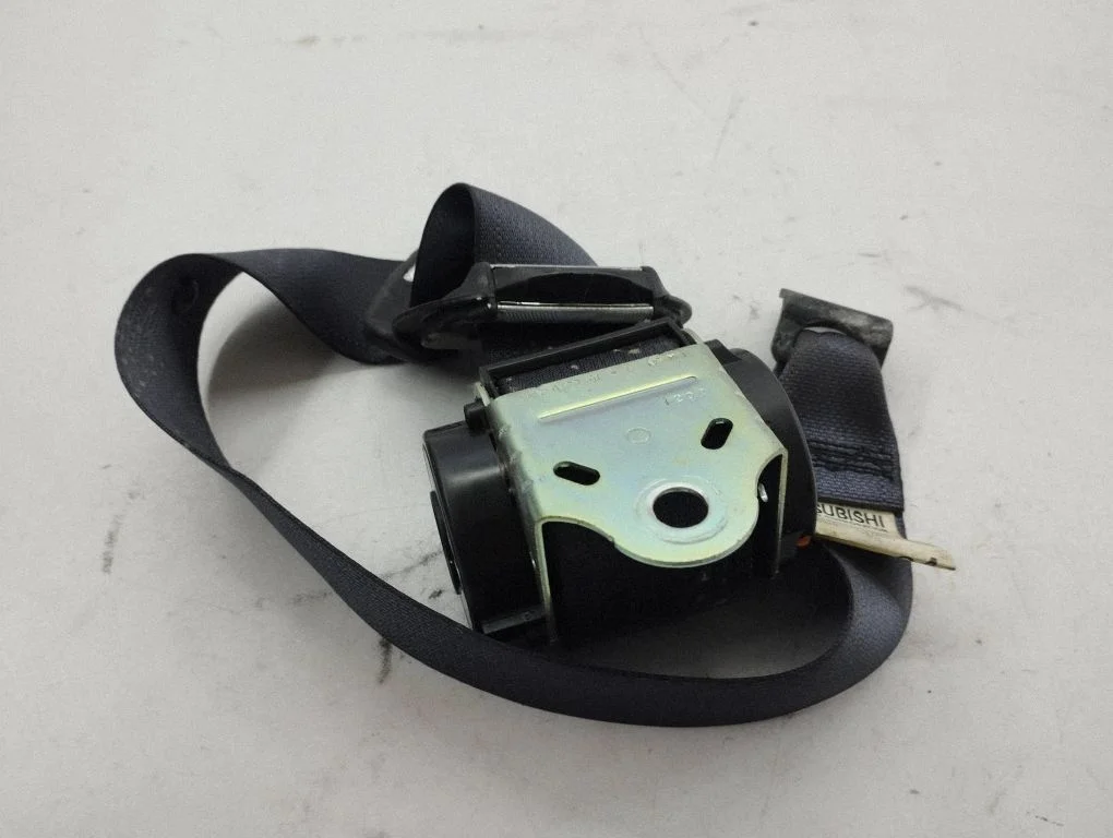 Rear seatbelt 6092102