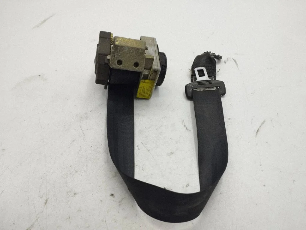 Rear seatbelt – Volkswagen Passat B5 (1997-2000)