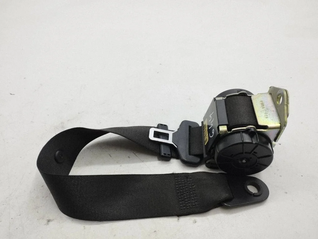 Tagumine turvavöö 620202100A