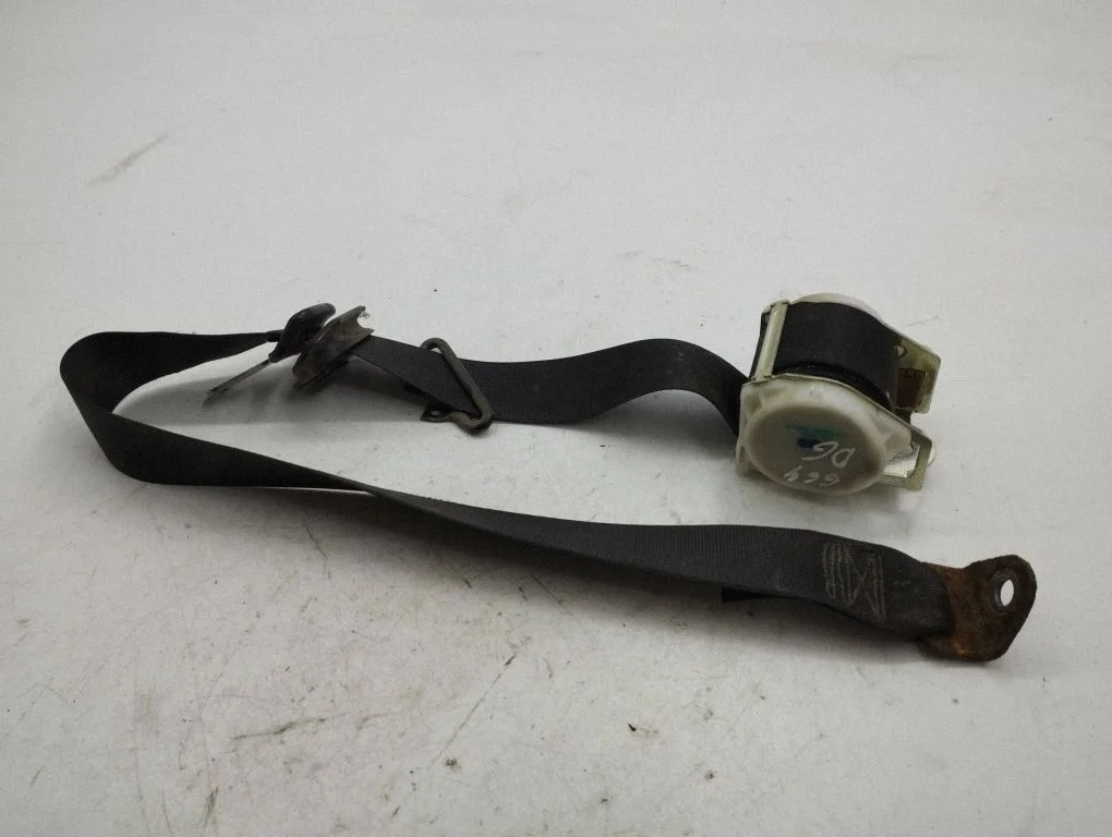 Tagumine turvavöö 23060332