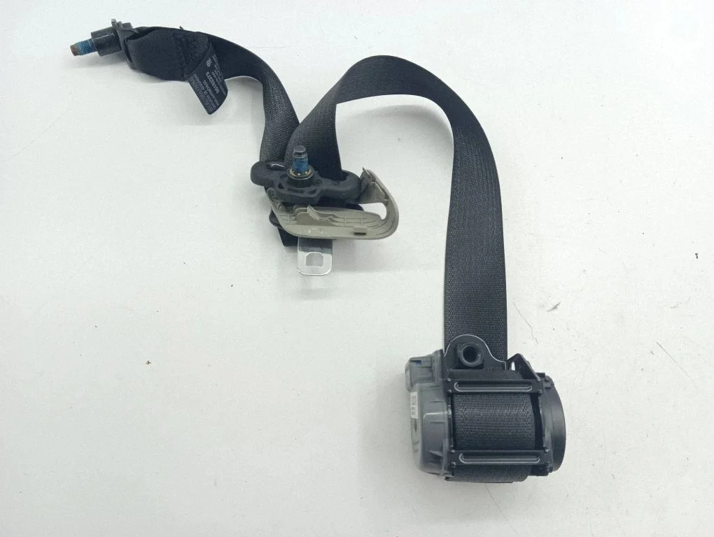 Rear seatbelt 95182373