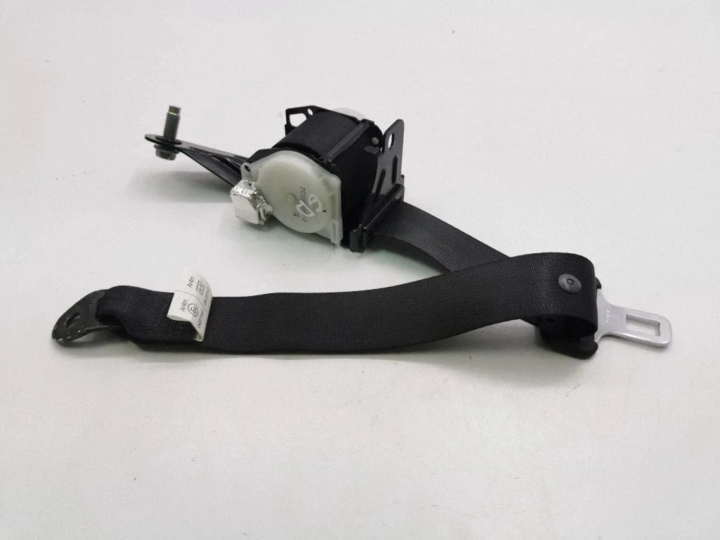 Rear seatbelt – Honda Accord (2008-2016)