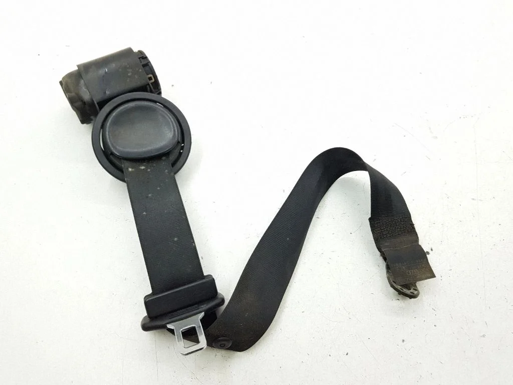 Aizmugurējā drošības josta 4A5857709J