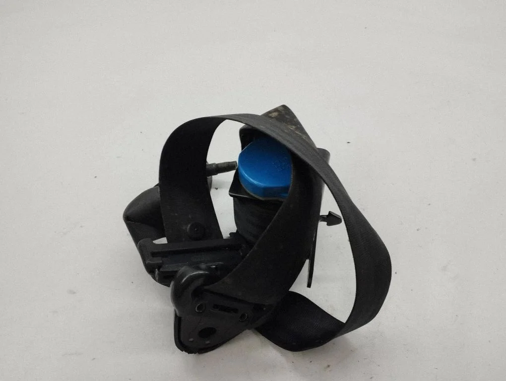 Rear seatbelt 52029368AB