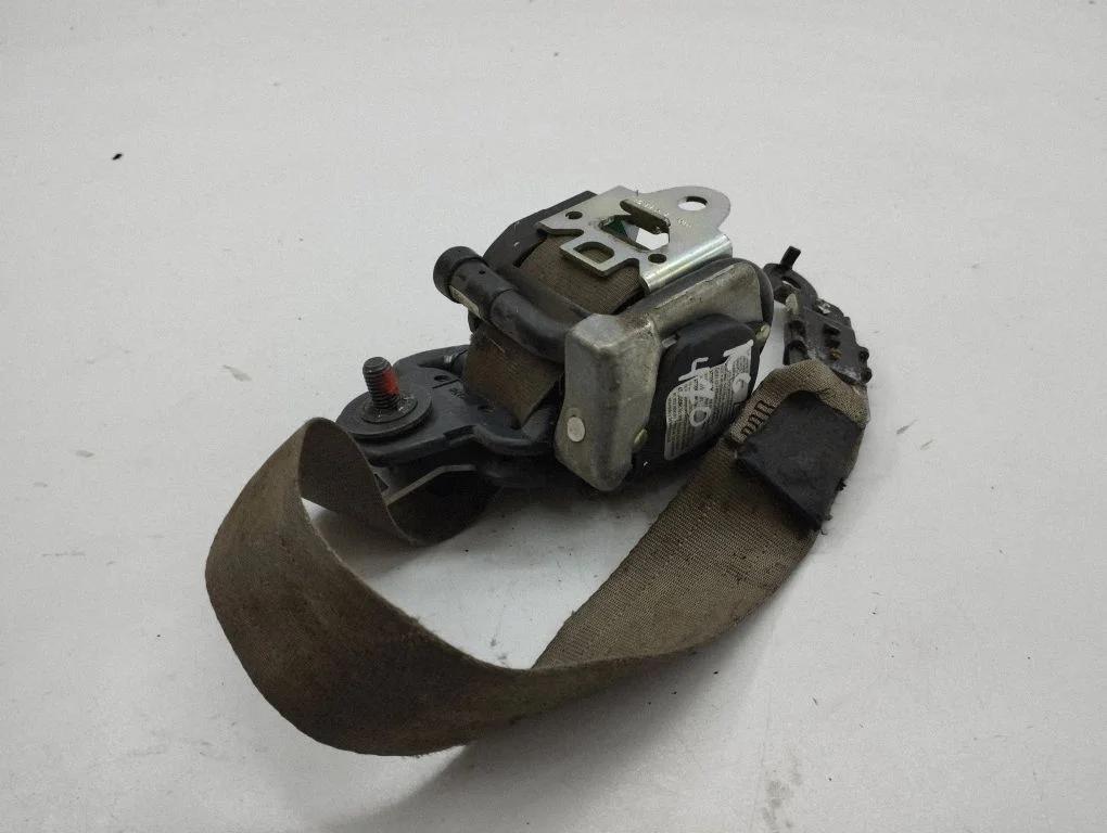 Rear seatbelt – Volvo XC90 (2003-2006)