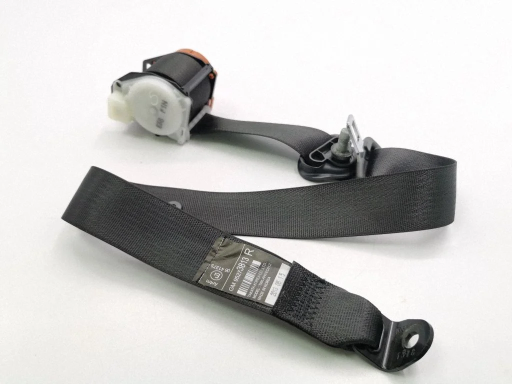 Rear seatbelt 95273813R