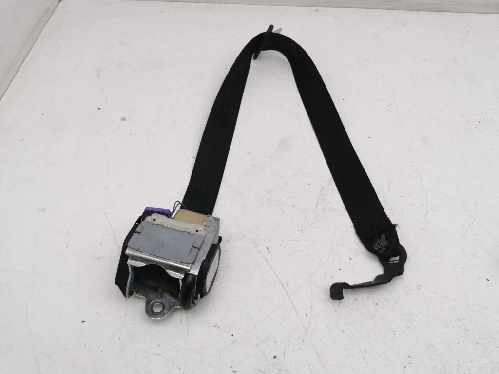 Rear seatbelt 601783100