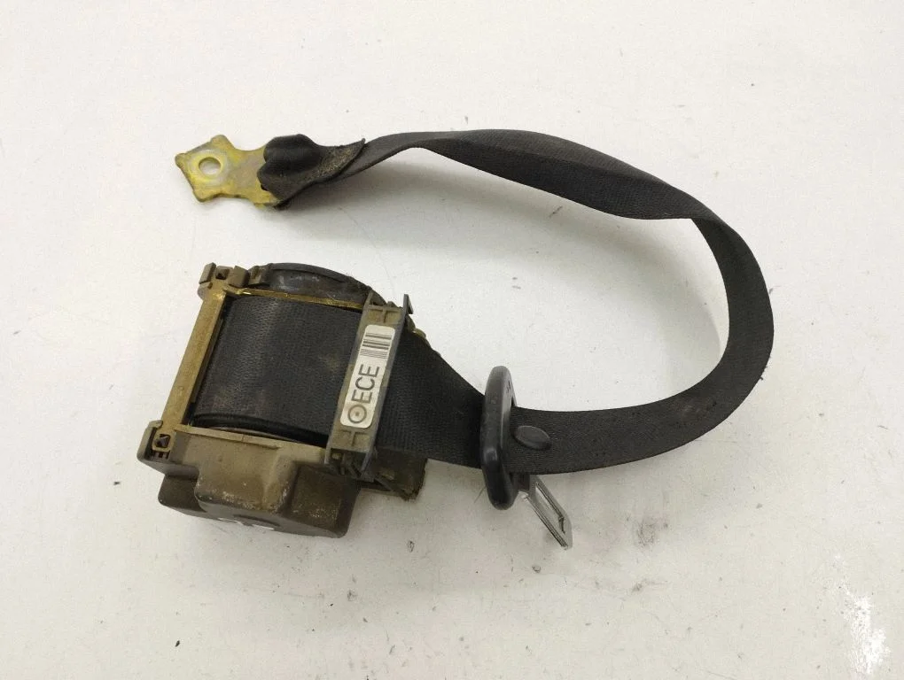 Rear seatbelt 33010904BTRW
