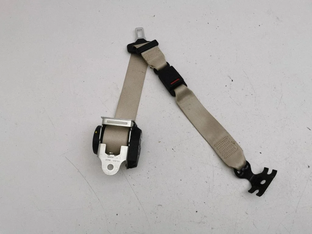 Tagumine turvavöö 627123600