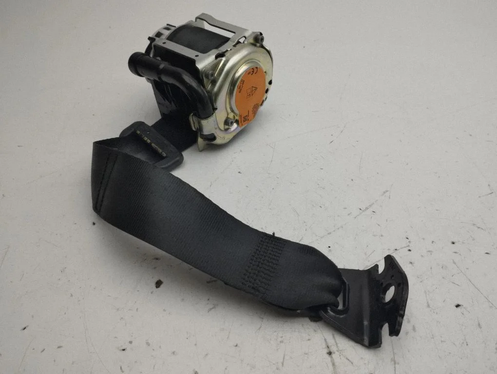 Rear seatbelt 81A857737PL