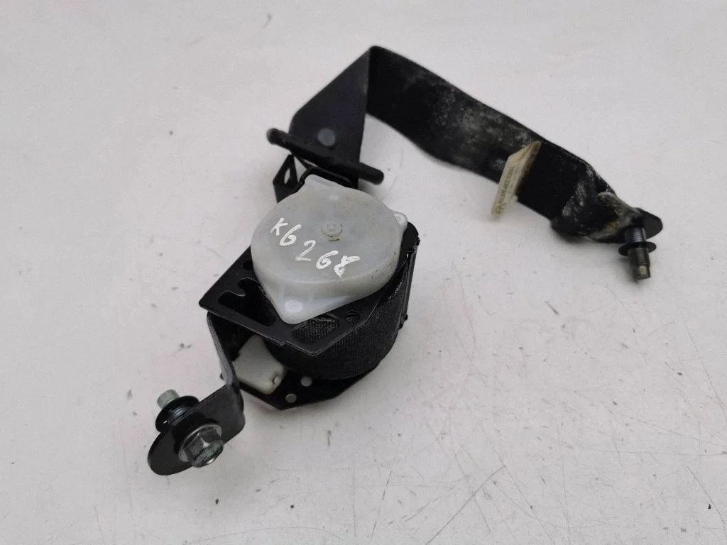 Rear seatbelt – Honda Accord (2008-2016)