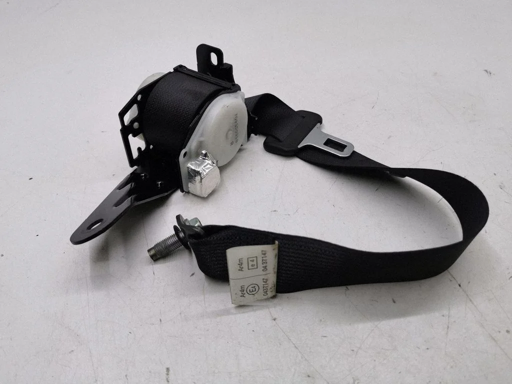 Rear seatbelt – Honda Accord (2008-2016)