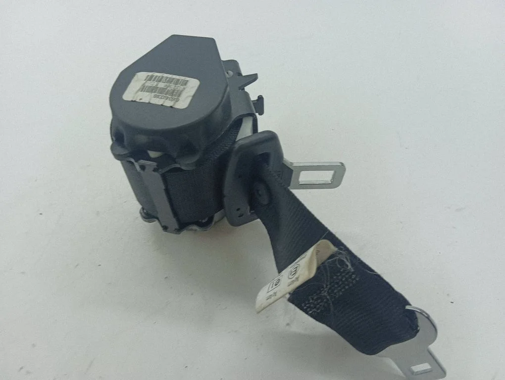 Rear seatbelt 606345600C