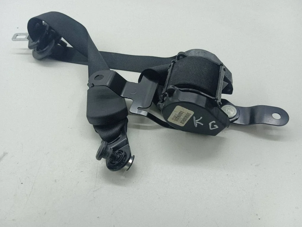 Rear seatbelt 606345601C