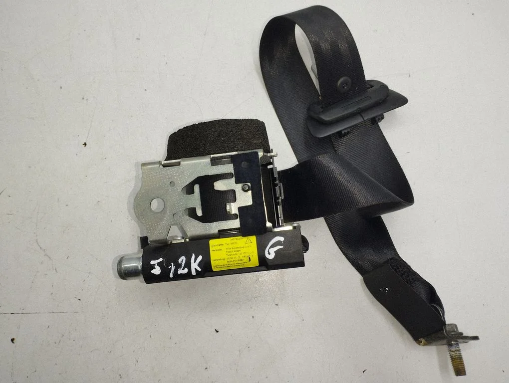 Rear seatbelt P039813789
