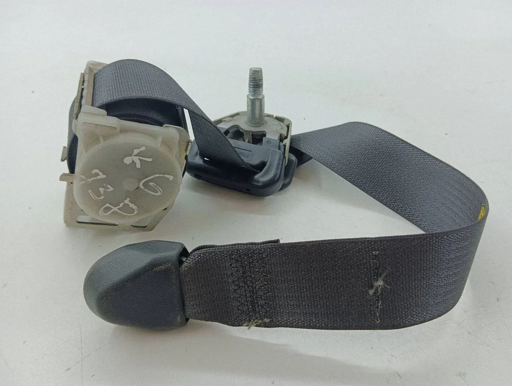 Rear seatbelt 15288705