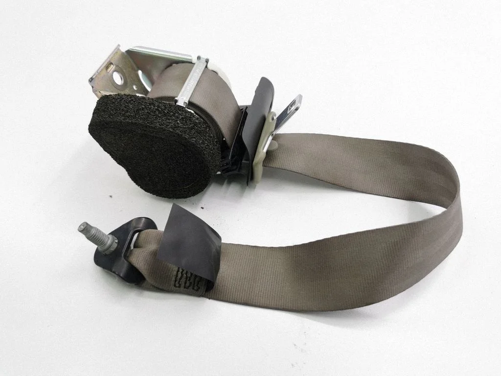 Rear seatbelt 96561744GW