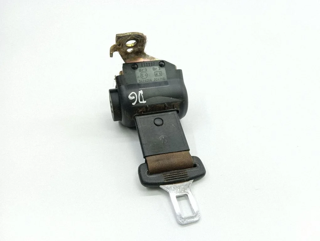 Tagumine turvavöö 3B0856813B