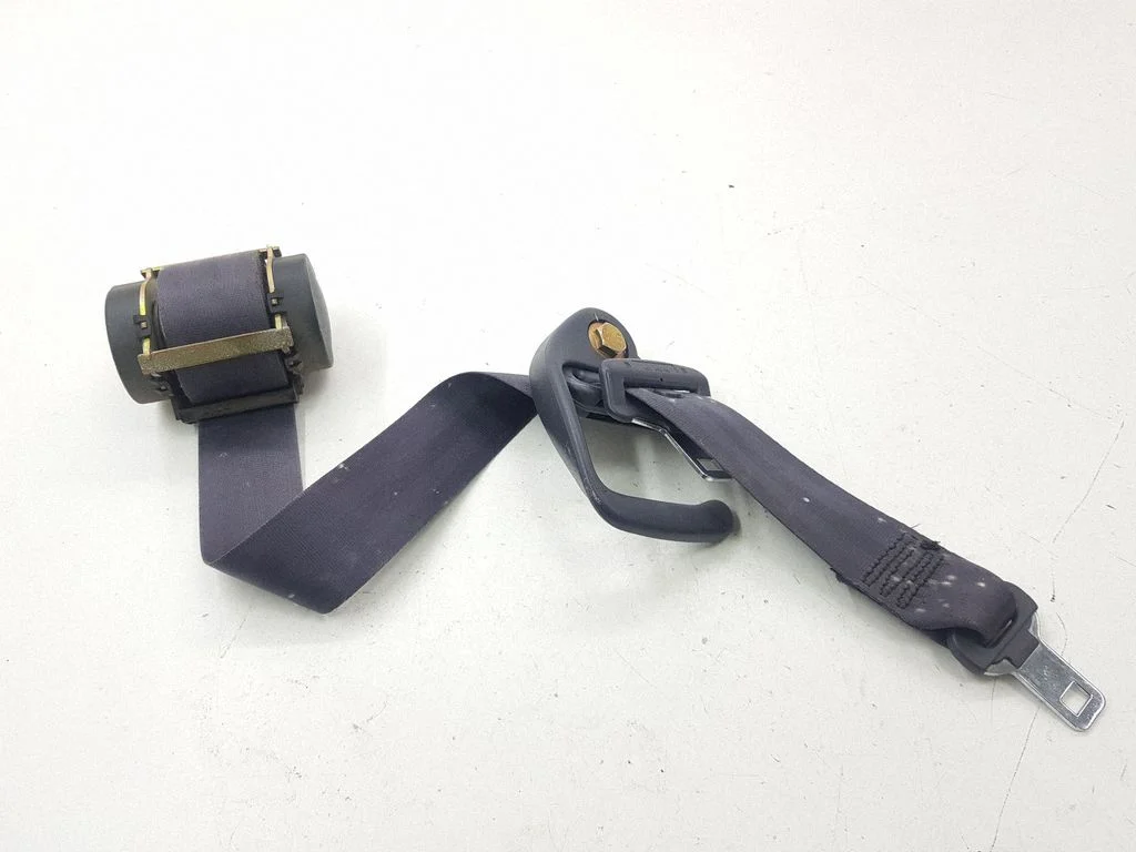 Rear seatbelt A506258