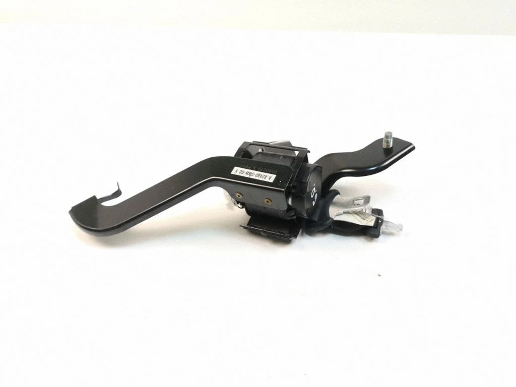 Rear seatbelt 82480SWWGOY