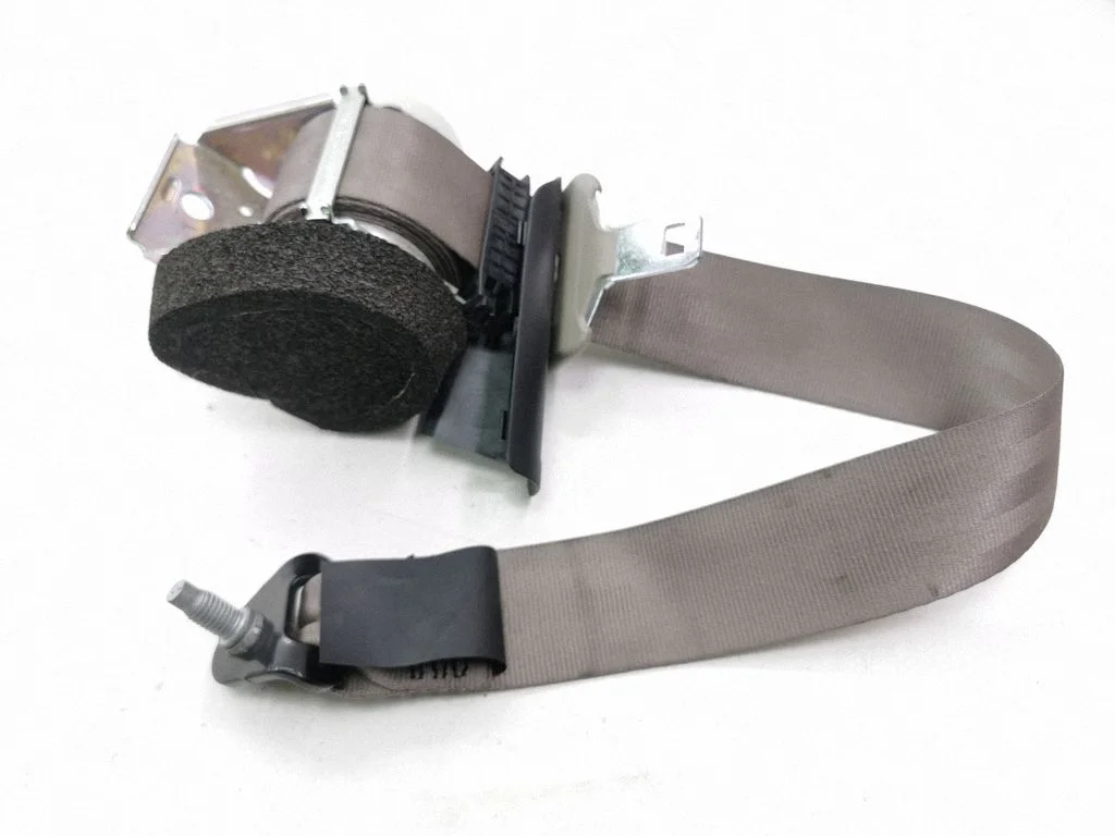 Rear seatbelt 96561744GW