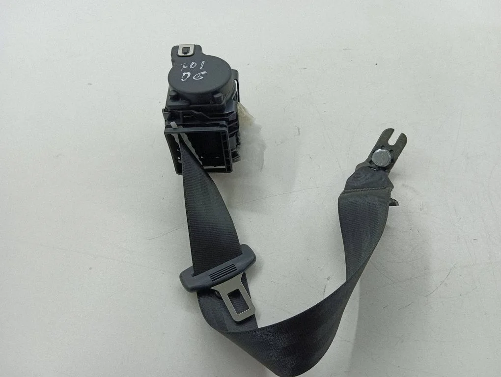 Rear seatbelt 4G8857805