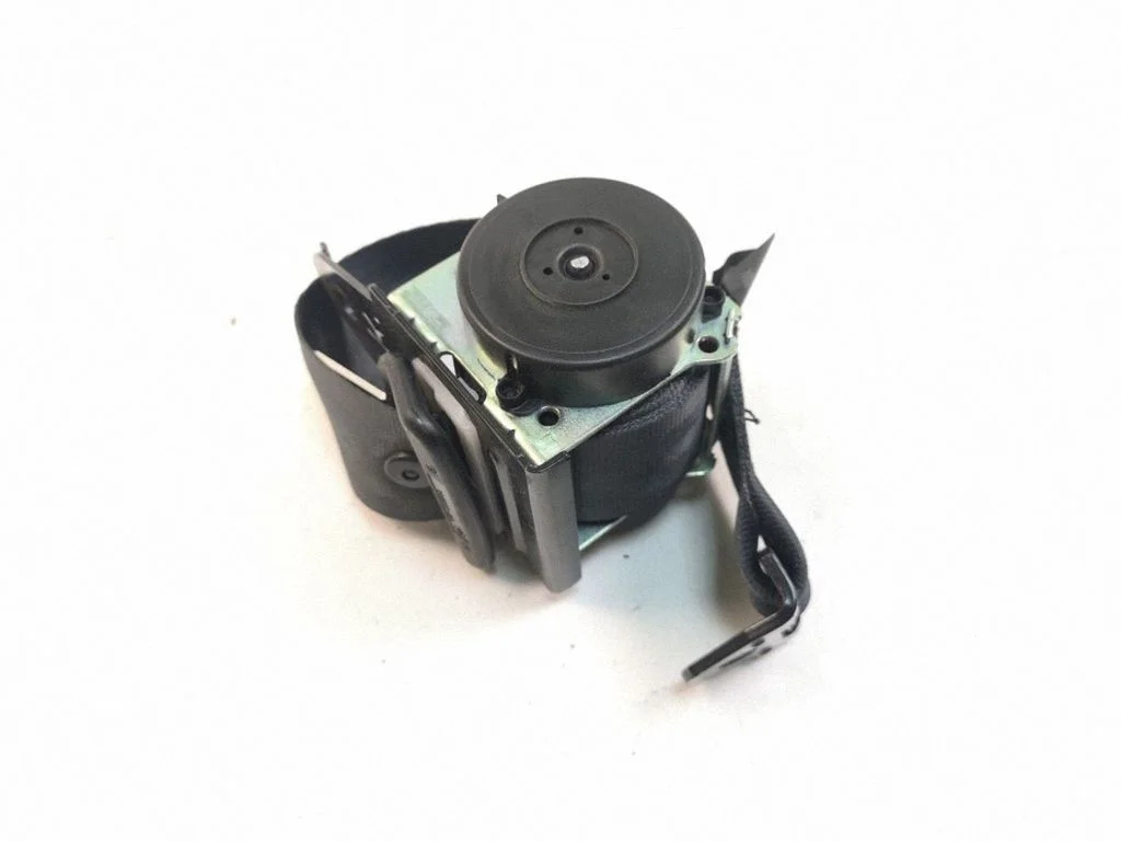 Rear seatbelt 88844JD000