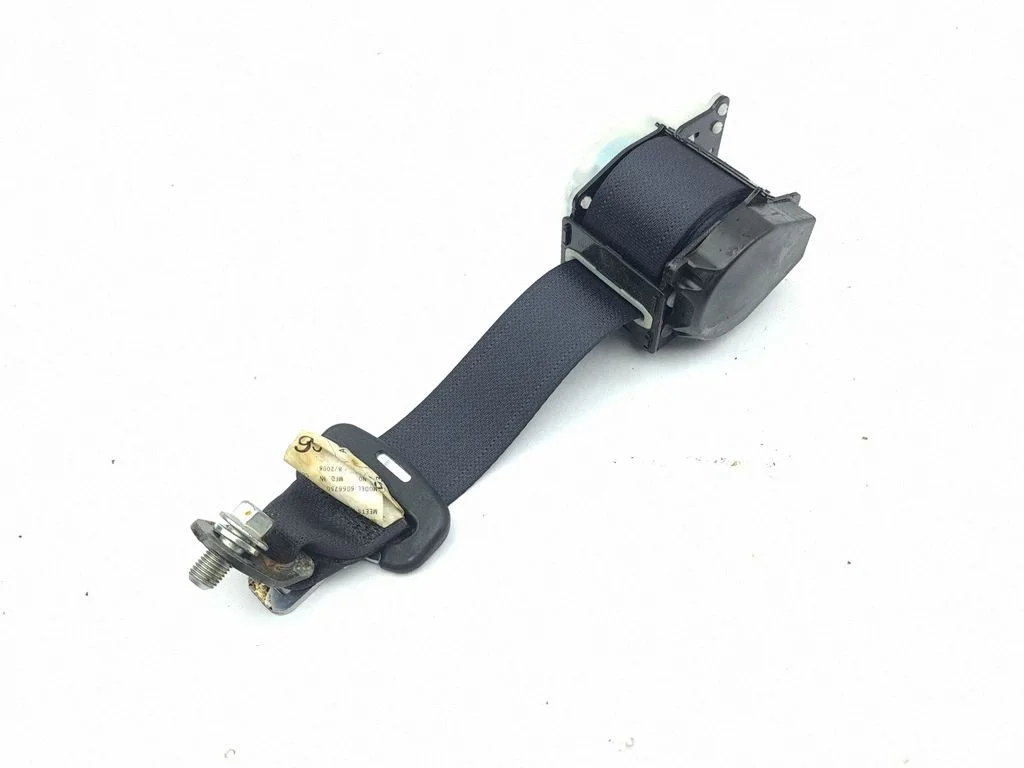 Middle seatbelt (rear) 6066750