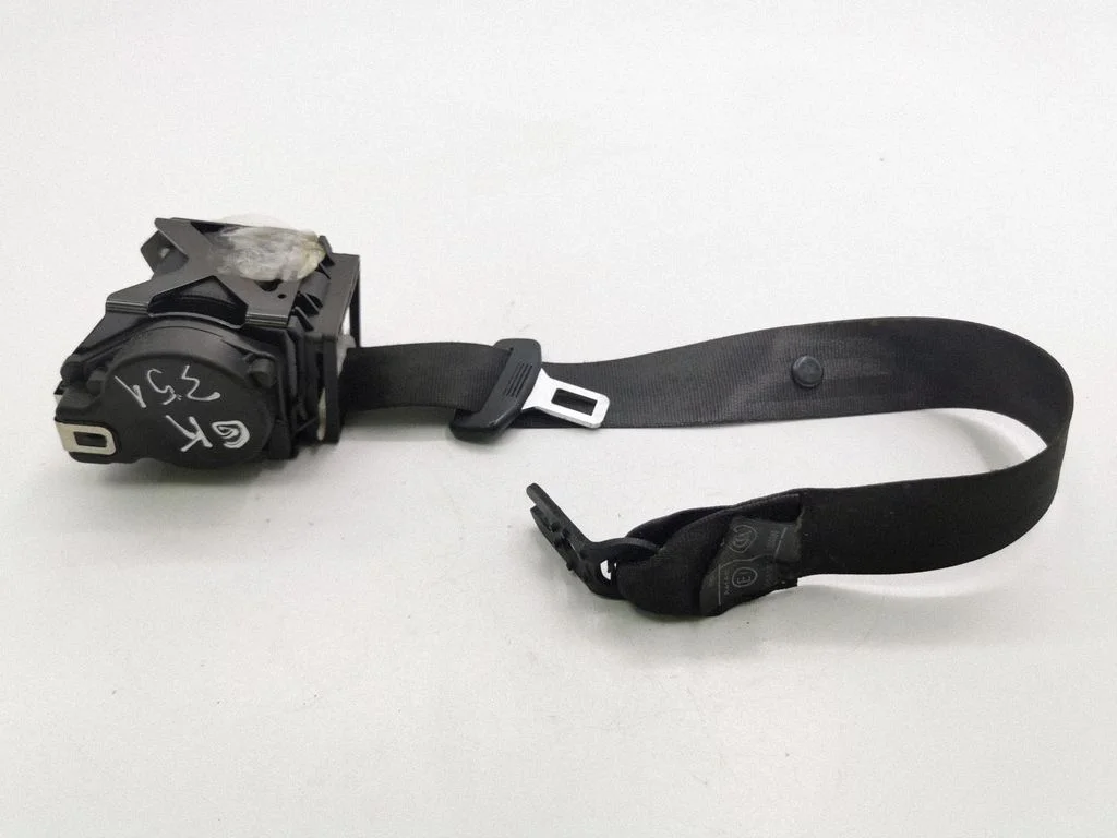 Rear seatbelt 4G8857805B