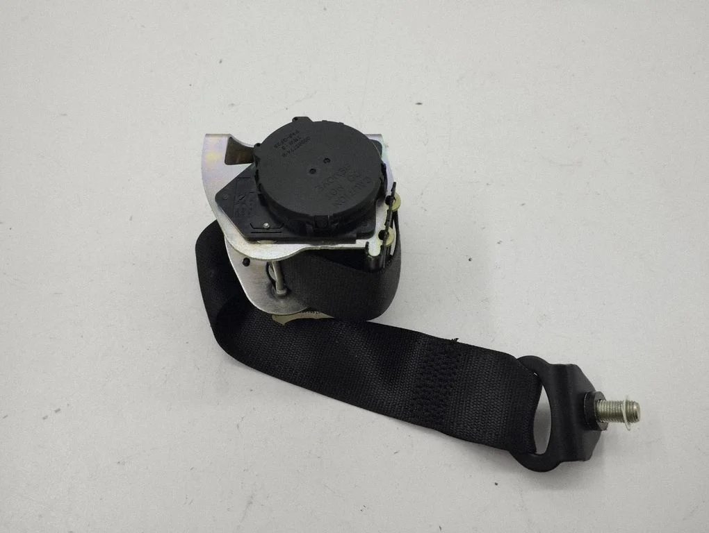 Middle seatbelt (rear) 00063774B